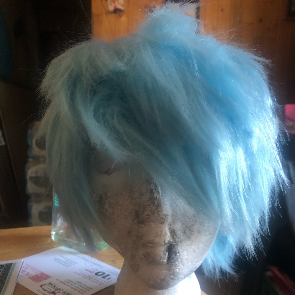 Pre styled short light blue wig cosplay
